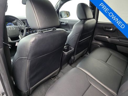 Used 2023 Toyota Tacoma TRD Off-Road w/ TRD Premium Off Road Package AWD/4WD image 15
