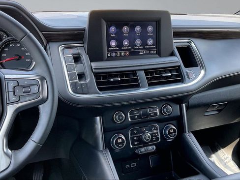 Used 2024 Chevrolet Tahoe LS RWD image 6