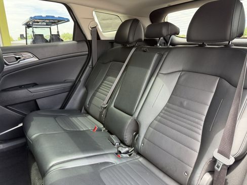 Used 2025 Kia Sportage SX FWD image 37