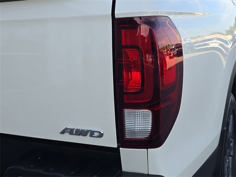 Used 2019 Honda Ridgeline RTL-T image 10