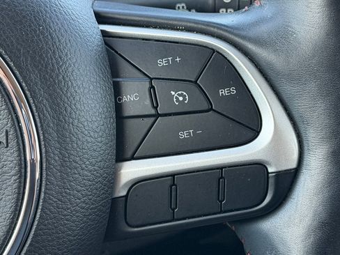 Used 2018 Jeep Compass Trailhawk w/ Leather Interior Group AWD/4WD image 20
