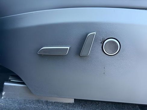 Used 2025 Tesla Model Y Long Range image 36