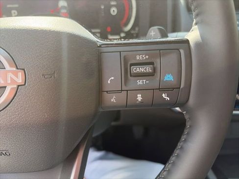 Used 2025 Nissan Rogue SL w/ Tech Package image 13