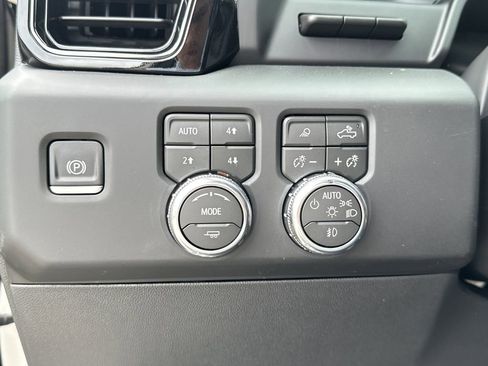 New 2026 GMC Sierra 1500 AT4 w/ AT4 Premium Package image 20