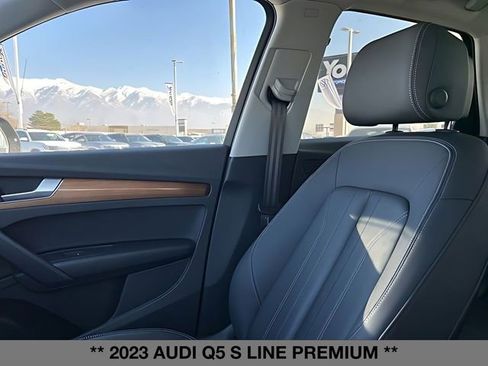 Used 2023 Audi Q5 2.0T Premium w/ Convenience Package image 28