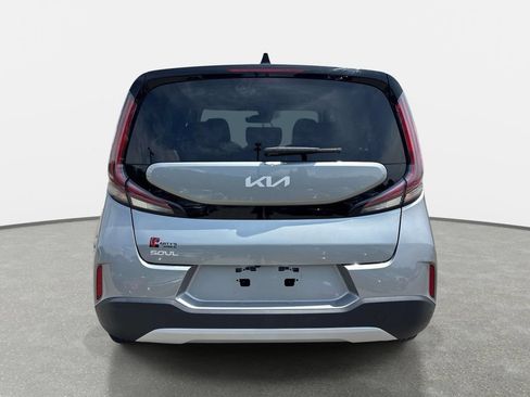 Used 2024 Kia Soul FWD image 5