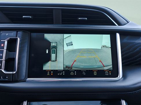 Used 2023 GMC Yukon Denali w/ Denali Reserve Package image 16