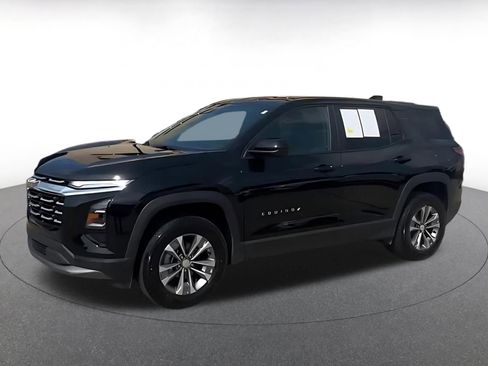 Used 2025 Chevrolet Equinox LT FWD image 10