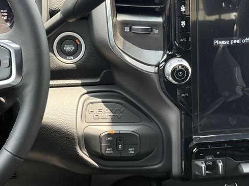 New 2026 RAM 2500 Laramie w/ Night Edition AWD/4WD image 15
