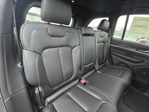 New 2025 Jeep Grand Cherokee Limited AWD/4WD image 16