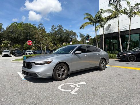 Used 2024 Honda Accord EX image 10