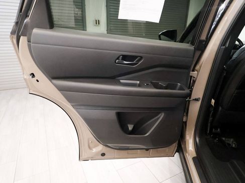 Used 2023 Nissan Pathfinder Rock Creek AWD/4WD image 16