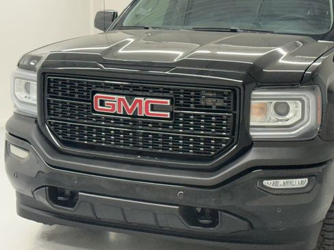 Used 2018 GMC Sierra 1500 SLT w/ All Terrain Package image 10