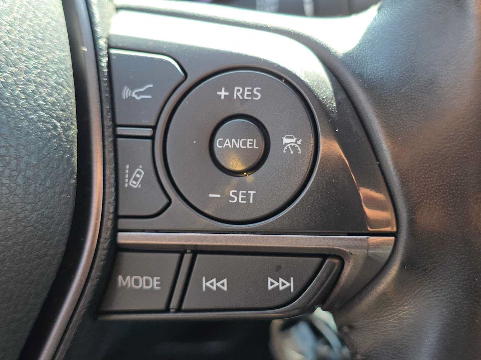 Used 2021 Toyota Camry SE FWD image 28