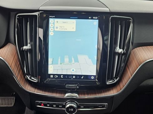 Certified 2023 Volvo XC60 B5 Plus w/ Climate Package image 24