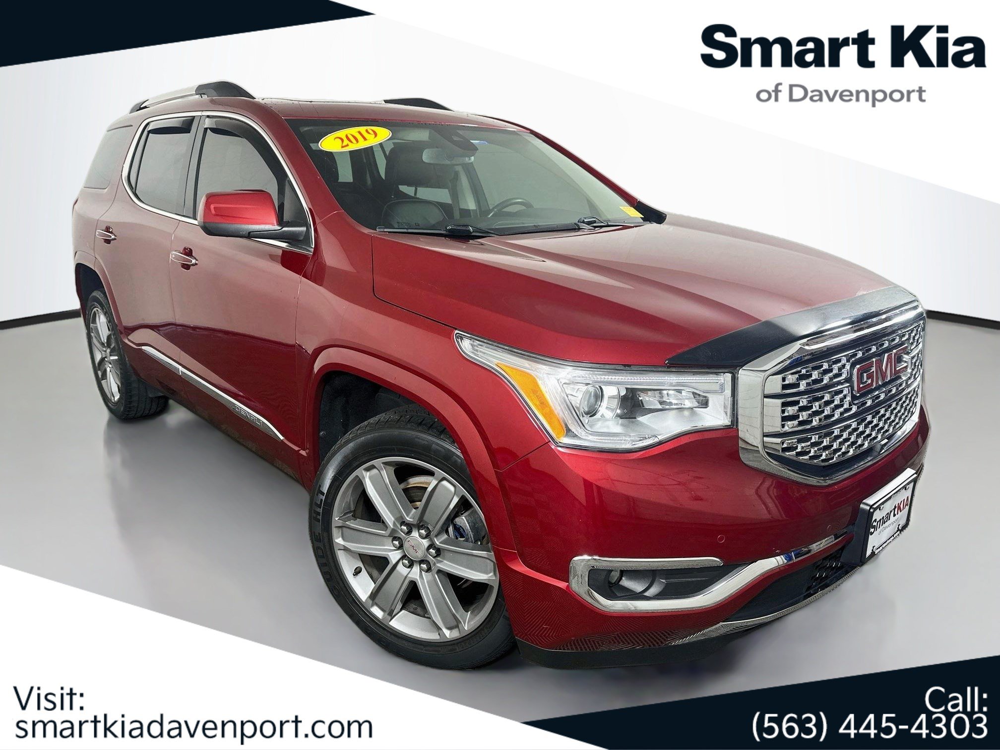 Used 2019 GMC Acadia Denali w/ Technology Package AWD/4WD image 1
