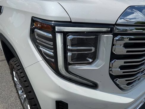 Used 2024 GMC Sierra 1500 Denali w/ Denali Reserve Package AWD/4WD image 12