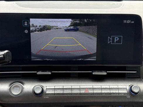 Used 2024 Hyundai Kona SEL AWD/4WD image 10