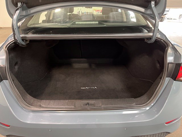 Used 2024 Nissan Sentra SV FWD image 17