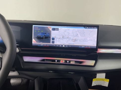 Used 2024 BMW i5 eDrive40i w/ M Sport Package image 18