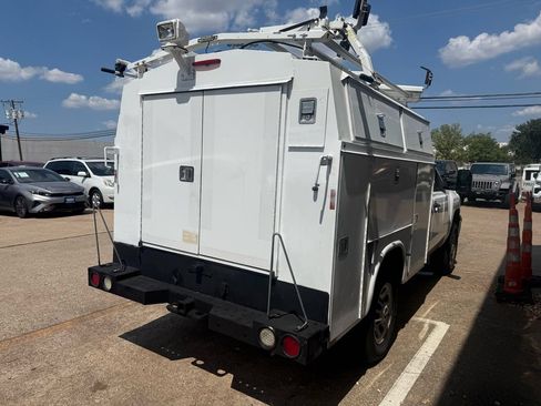 Used 2012 Chevrolet Silverado 3500 W/T RWD image 4