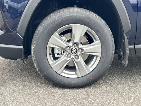 New 2025 Toyota RAV4 XLE image 5