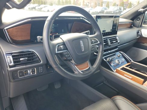 Used 2023 Lincoln Navigator Black Label image 13