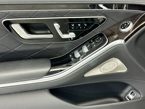 Certified 2025 Mercedes-Benz S 580 4MATIC Sedan image 22