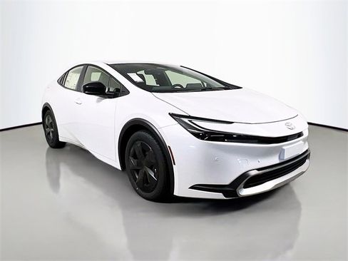 New 2026 Toyota Prius Plug-In Hybrid image 1