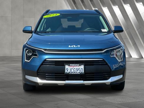 Used 2024 Kia Niro EX FWD image 9