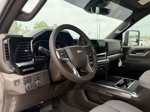 New 2026 Chevrolet Silverado 2500 LTZ w/ LTZ Plus Package AWD/4WD image 12