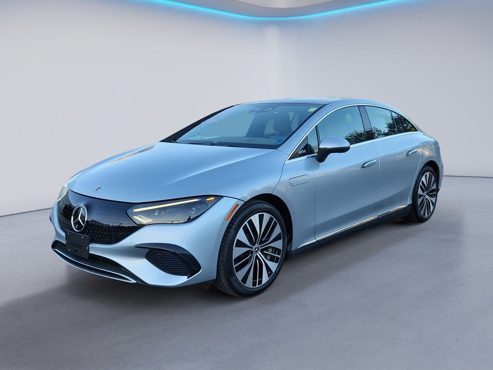 Certified 2023 Mercedes-Benz EQE 500 4MATIC Sedan image 7