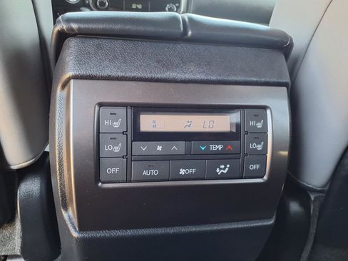 Used 2023 Lexus GX 460 w/ Black Line Special Edition AWD/4WD image 19