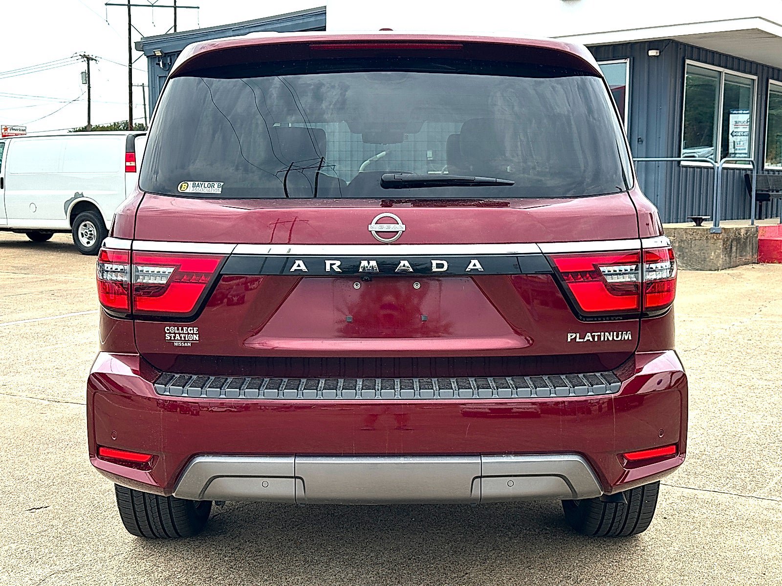 Used 2023 Nissan Armada Platinum w/ Captain's Chairs Package RWD image 7