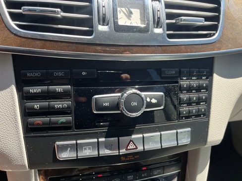 Used 2014 Mercedes-Benz E 350 E 350 image 22