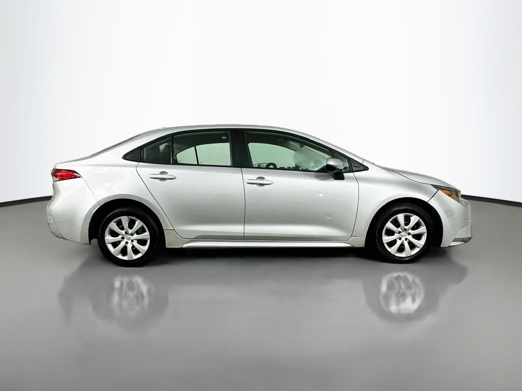 Used 2024 Toyota Corolla LE FWD image 9