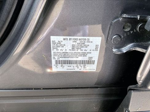 Used 2023 Ford Explorer XLT w/ Equipment Group 202A AWD/4WD image 28
