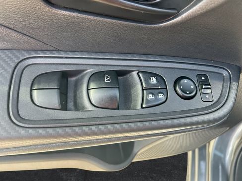 Used 2025 Nissan Versa S w/ Trunk Package FWD image 12