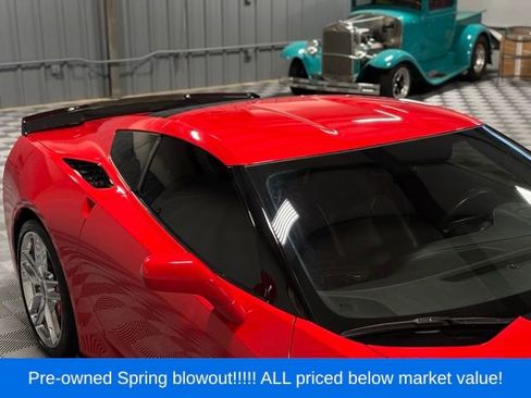 Used 2019 Chevrolet Corvette Stingray Coupe w/ 1LT RWD image 36
