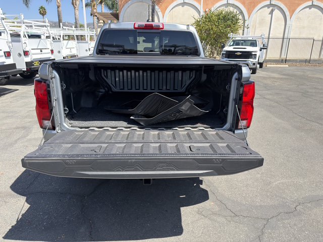 Used 2024 Chevrolet Colorado LT w/ LT Convenience Package III AWD/4WD image 17