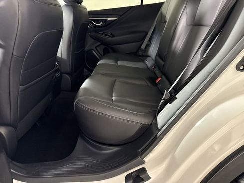 Used 2020 Subaru Outback Limited image 21