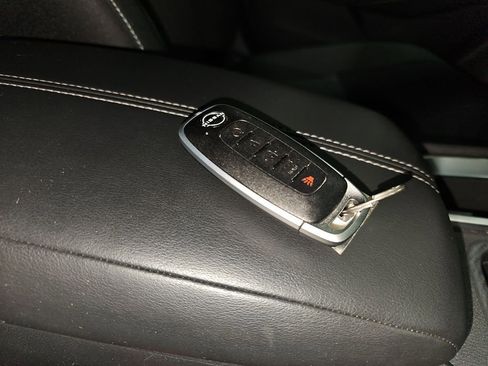 Used 2025 Nissan Sentra SV w/ All-Weather Package image 19