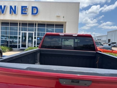 Used 2021 Chevrolet Silverado 1500 LT Trail Boss w/ Convenience Package II AWD/4WD image 13