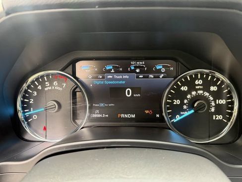 Used 2020 Ford F150 Lariat w/ Equipment Group 502A Luxury AWD/4WD image 17