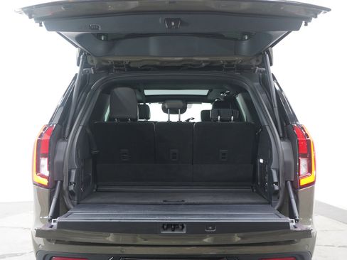 Used 2025 Ford Expedition Tremor image 19