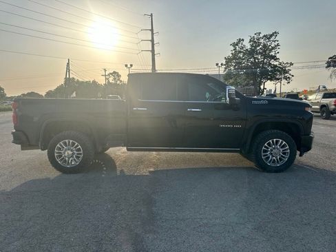 Used 2022 Chevrolet Silverado 3500 High Country w/ Z71 Off-Road Package AWD/4WD image 5