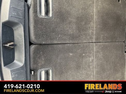 Used 2018 Ford Explorer XLT w/ Equipment Group 202A image 10