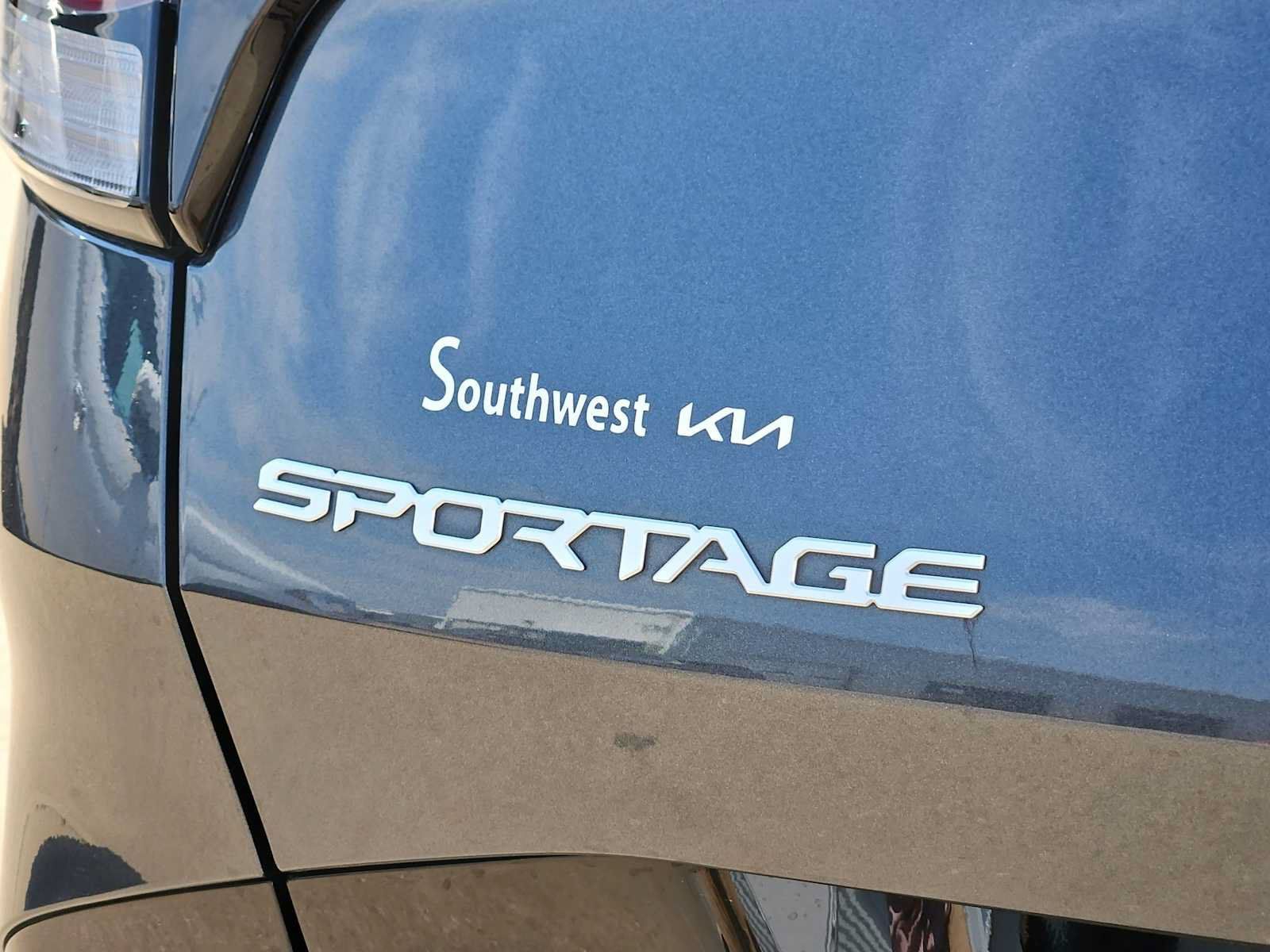 Used 2024 Kia Sportage SX FWD image 12