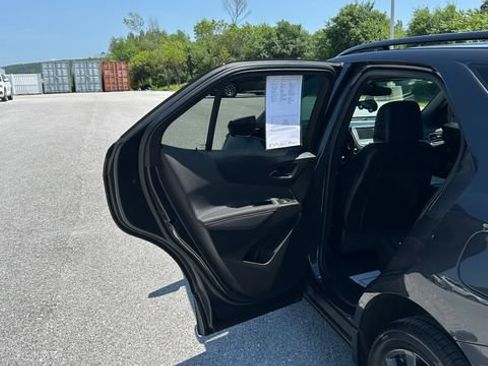 Certified 2022 Chevrolet Equinox RS AWD/4WD image 29