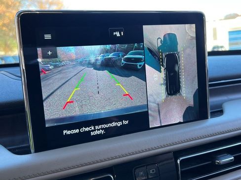 Used 2021 Lincoln Aviator Reserve w/ Equipment Group 202A image 30